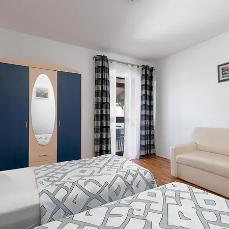 Dvi Ulike Apartment *