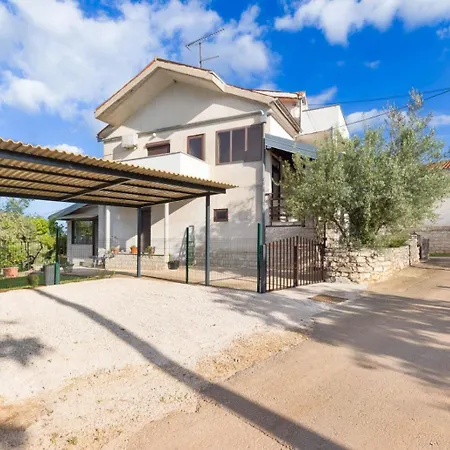 דירה Dvi Ulike Labinci