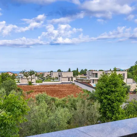 Dvi Ulike Apartment Labinci