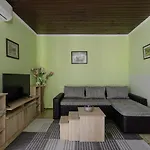 Dvi Ulike Lejlighed Labinci
