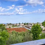 Dvi Ulike Appartement Labinci