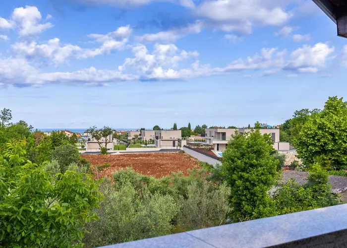 Dvi Ulike 아파트 Labinci