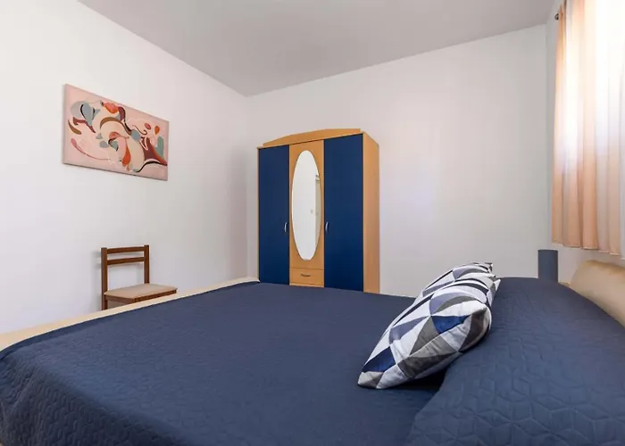 Dvi Ulike Apartament Labinci